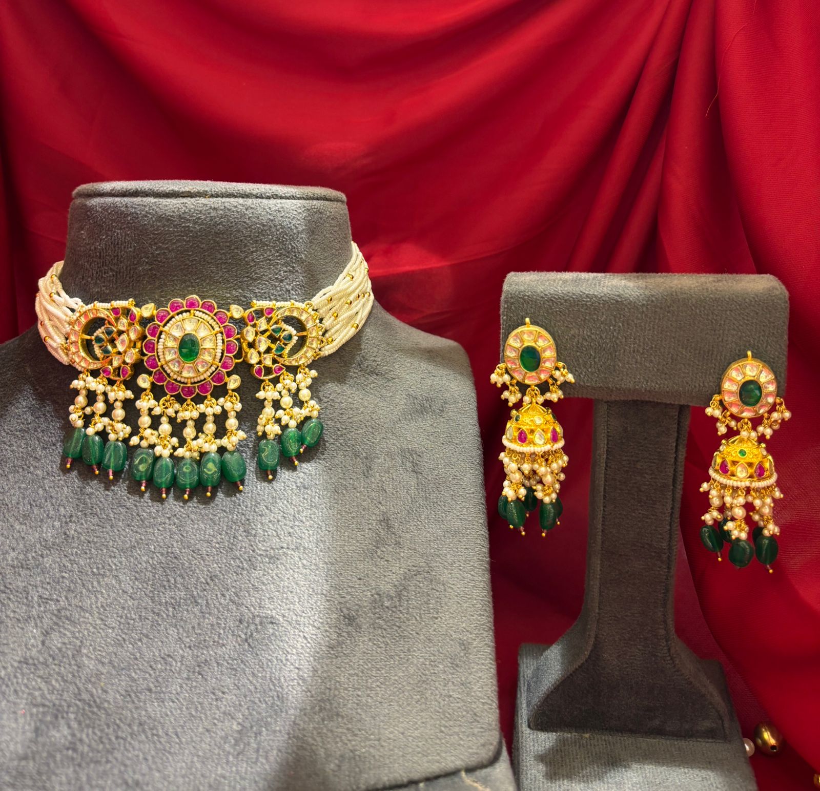 Royal Kundan & Emerald Layered Set