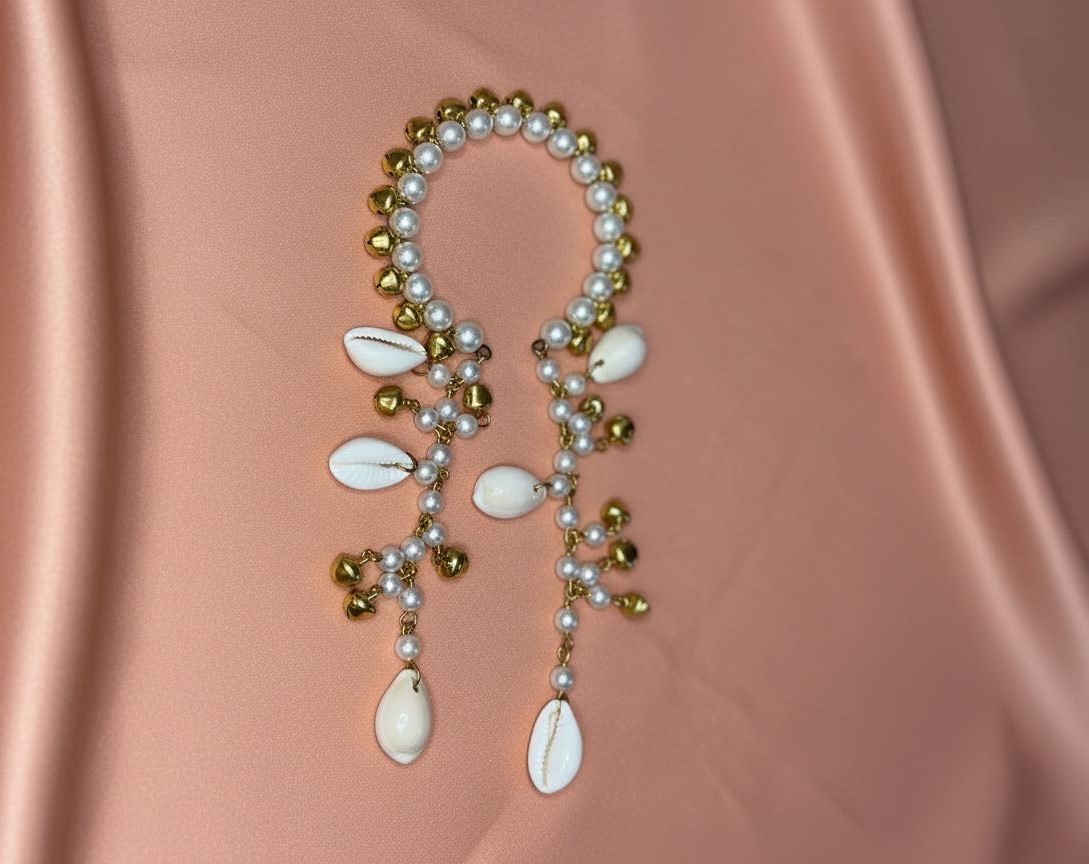 Pearl Ghungroo Shell Bracelet