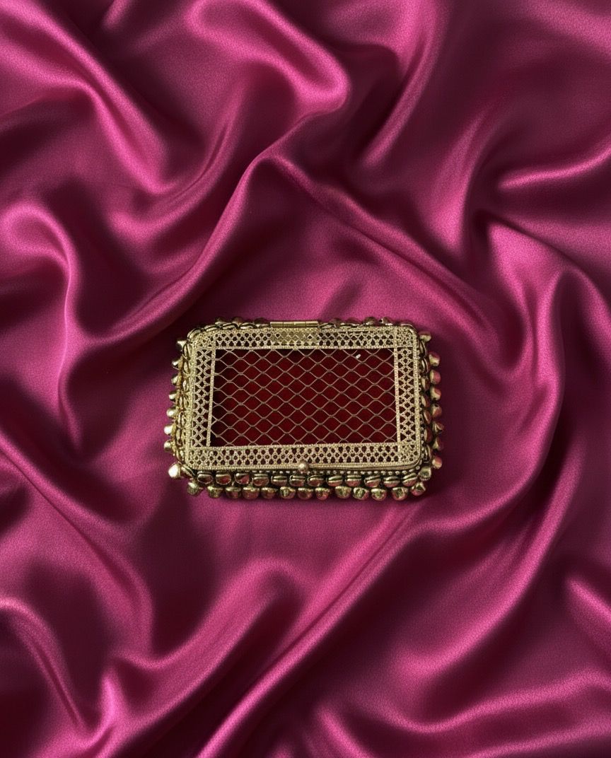 Antique Red Velvet Ginni Box